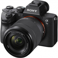 SONY Alpha a7 III + FE 28–70mm F3.5–5.6 OSS Kit (24.2 MP, Vollformat) bei Interdiscount