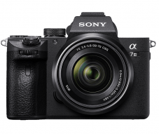 SONY Alpha 7 III ILCE7M3 + FE 28-70 mm F3.5-5.6 Systemkamera bei MediaMarkt